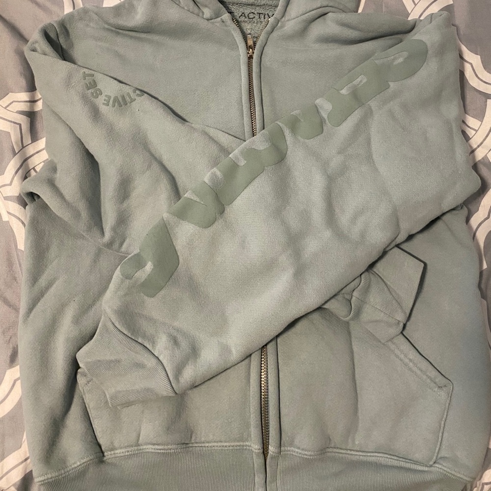 SetActive - full-zip size small - Picture 2 of 2